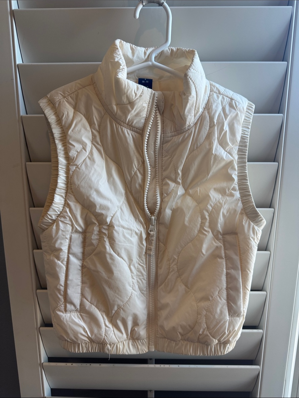 Old Navy Cream Quilted Puffer Vest